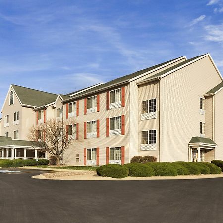 Country Inn & Suites By Radisson, Clinton, Ia Esterno foto